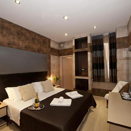 Blue Suite Vatican Guesthouse Рим Екстер'єр фото
