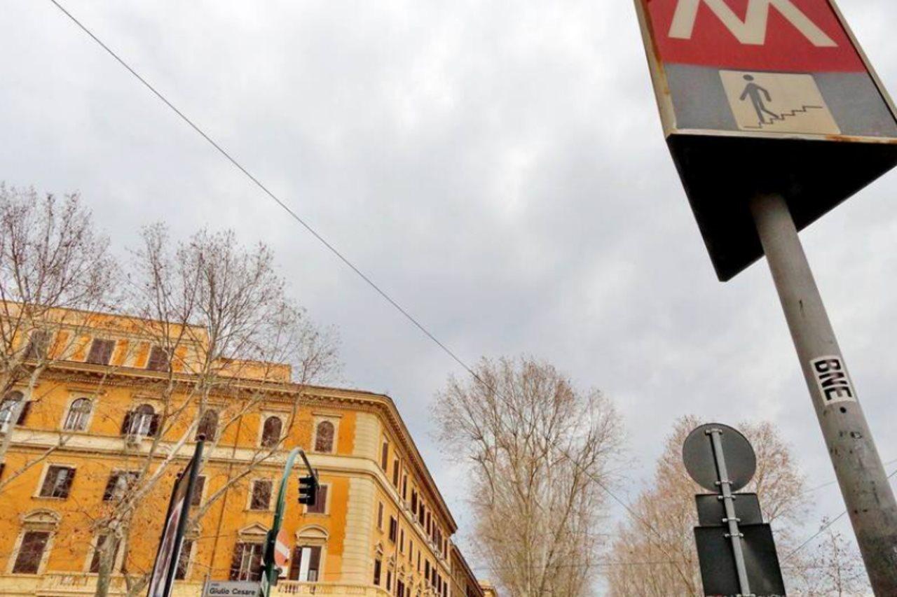 Blue Suite Vatican Guesthouse Рим Екстер'єр фото