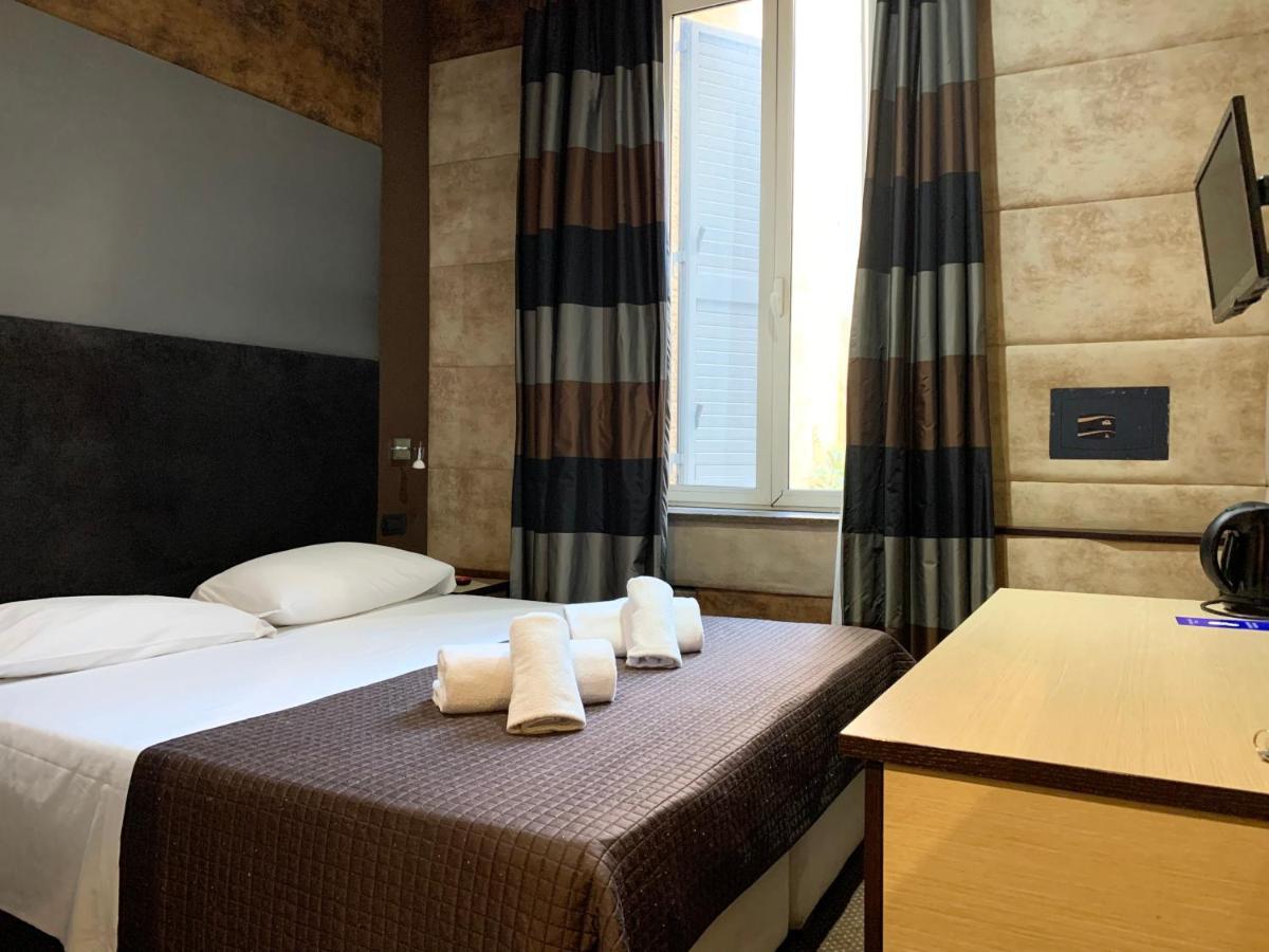 Blue Suite Vatican Guesthouse Рим Екстер'єр фото