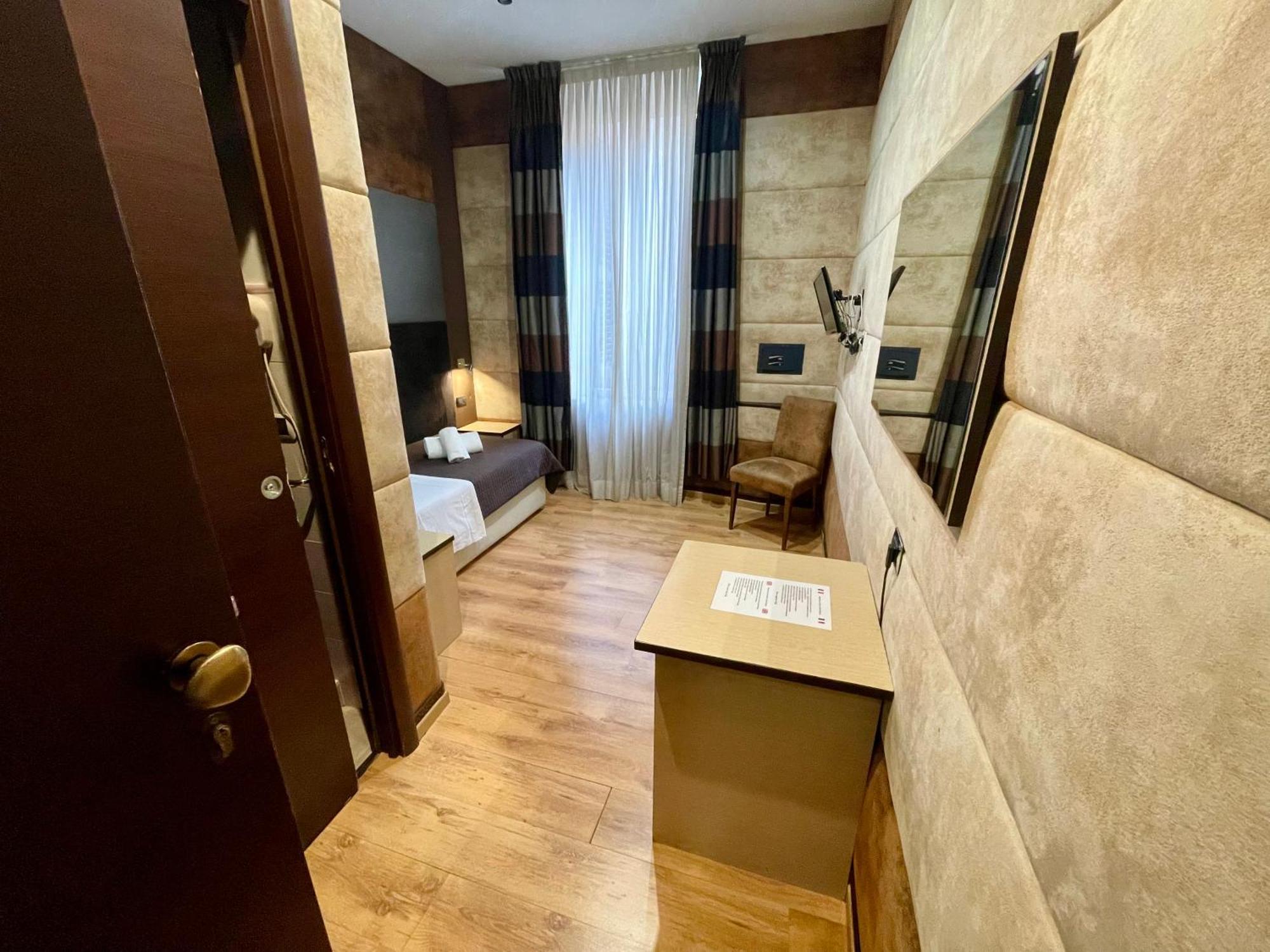 Blue Suite Vatican Guesthouse Рим Екстер'єр фото