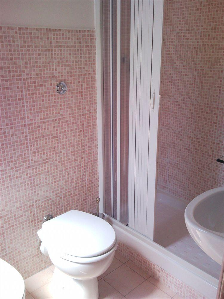 Blue Suite Vatican Guesthouse Рим Екстер'єр фото