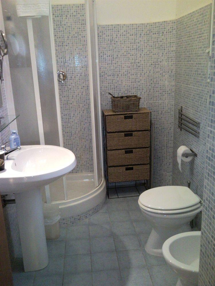 Blue Suite Vatican Guesthouse Рим Екстер'єр фото