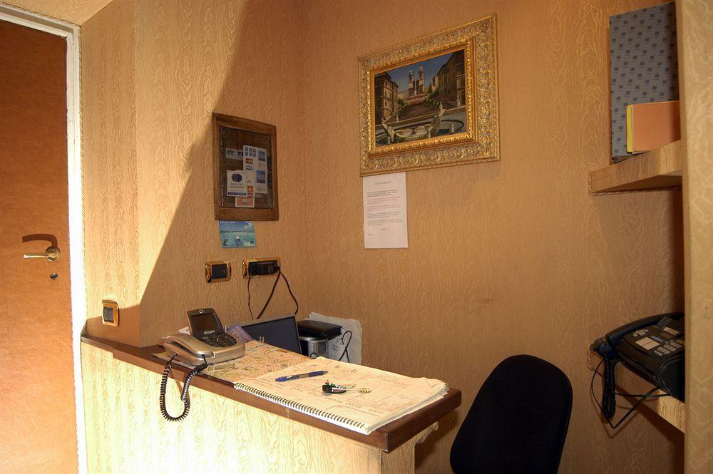 Blue Suite Vatican Guesthouse Рим Екстер'єр фото