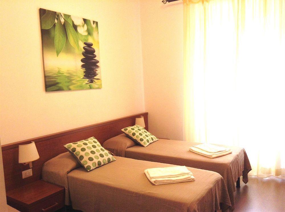 Blue Suite Vatican Guesthouse Рим Екстер'єр фото