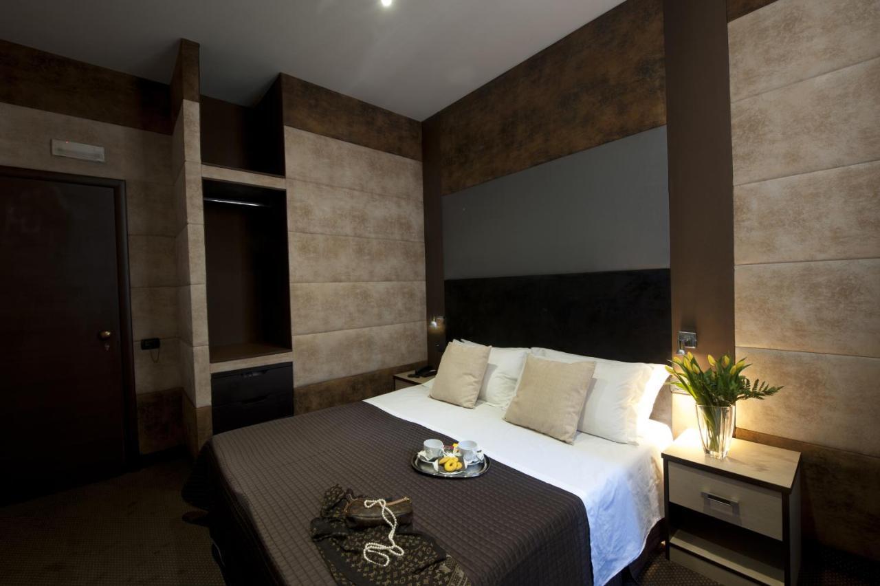 Blue Suite Vatican Guesthouse Рим Екстер'єр фото