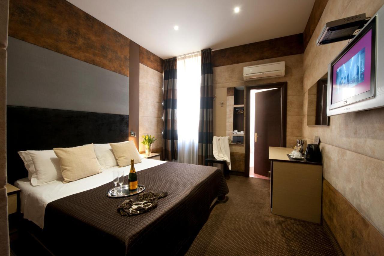 Blue Suite Vatican Guesthouse Рим Екстер'єр фото