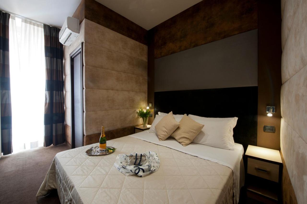Blue Suite Vatican Guesthouse Рим Екстер'єр фото